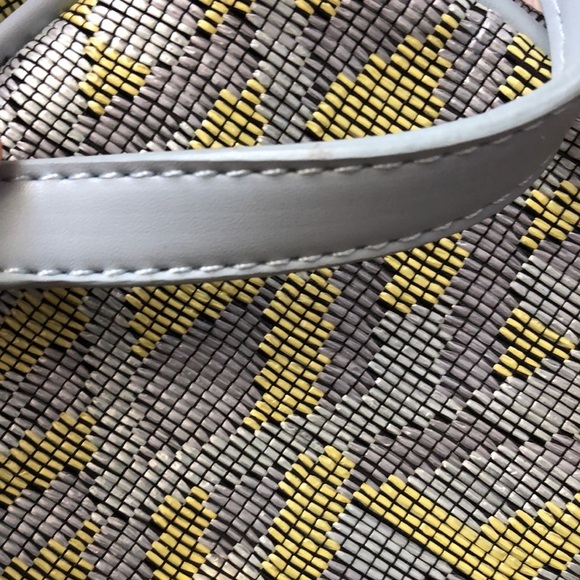 Street Level Shoulder Bag - Picture 9 of 9